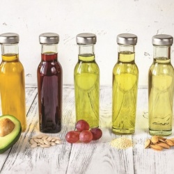 Dầu thực vật, dầu hạt: Nên dùng loại nào để nấu ăn tốt cho sức khỏe?